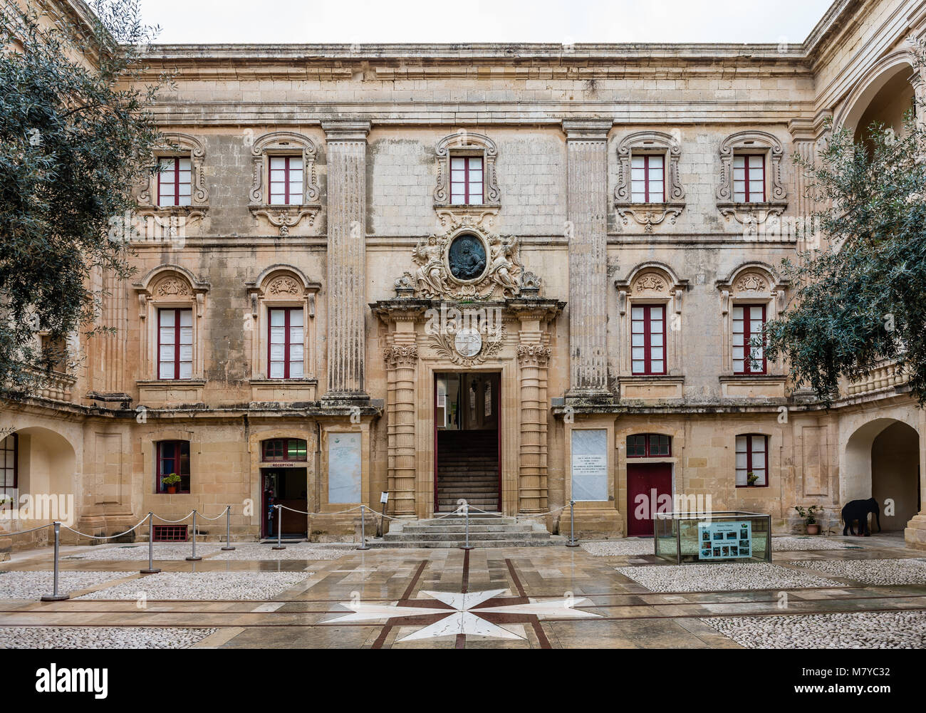 Vilhena Palace (aka Pallazo Vilhena), un barocco francese edificio che oggi ospita il Museo Nazionale di Storia Naturale. In Mdina, Malta. Foto Stock