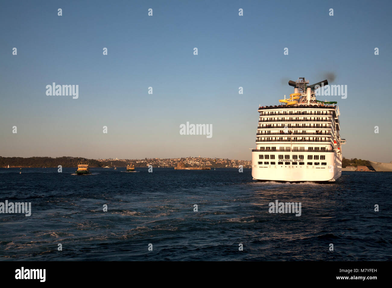 Crociera P&O spirito di carnevale il porto di Sydney Sydney New South Wales AUSTRALIA Foto Stock