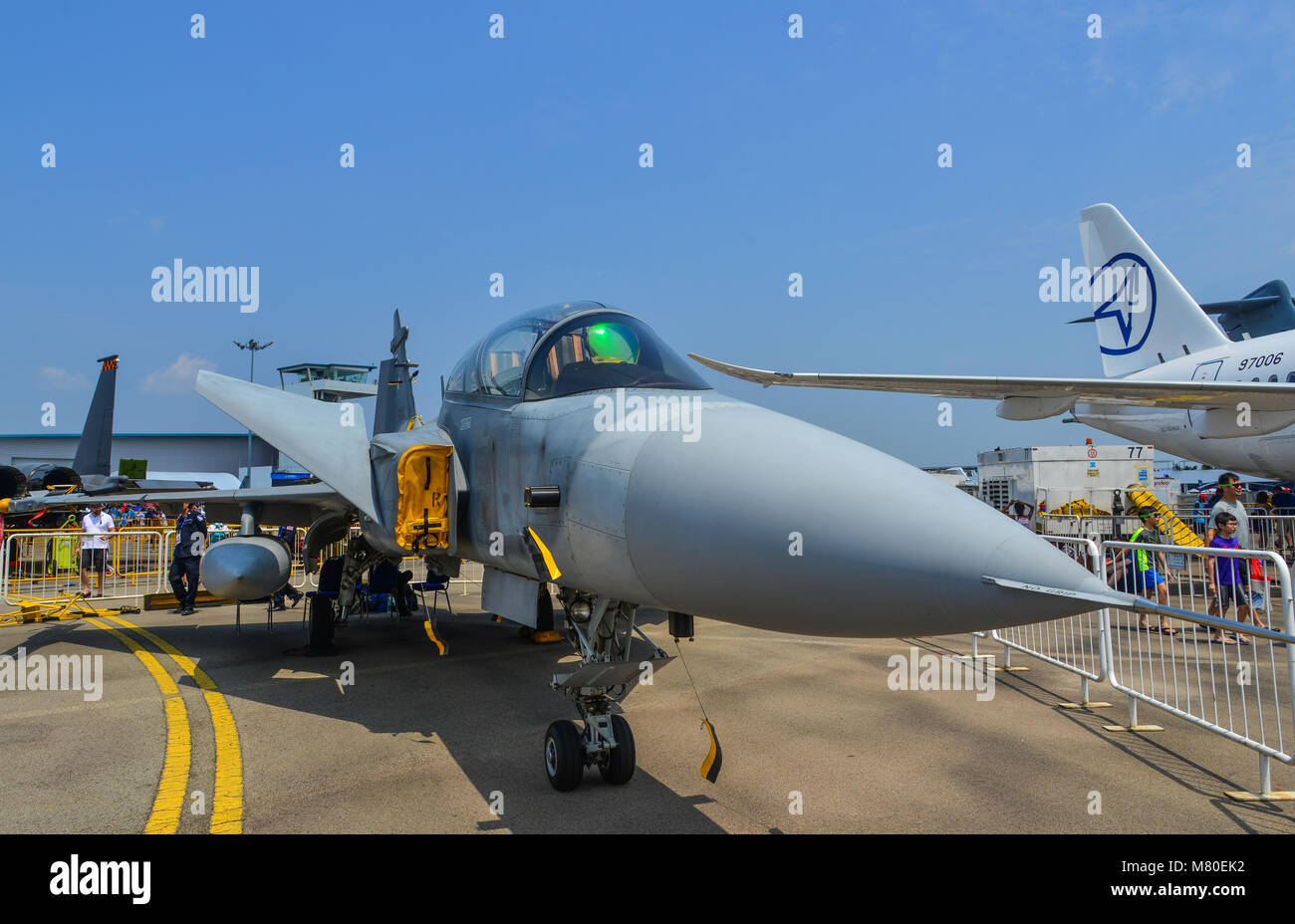 Singapore - Feb 10, 2018. Un Boeing F/A-18E Super Hornet degli aerei da caccia della marina degli Stati Uniti sul display in Changi, Singapore. Foto Stock