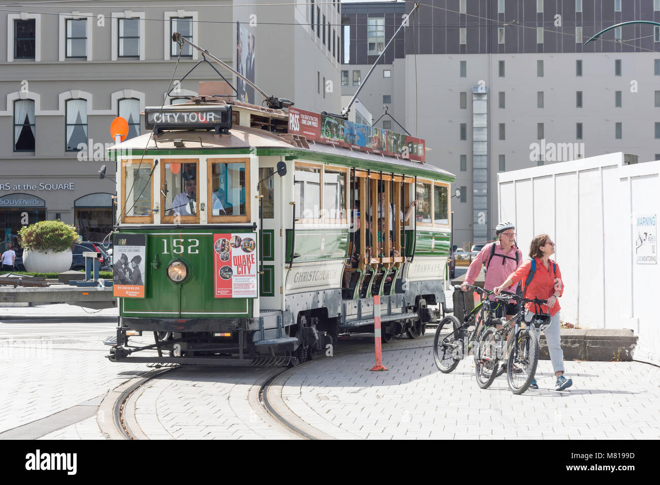 City Tour in tram, la piazza della cattedrale, Christchurch, Canterbury, Nuova Zelanda Foto Stock