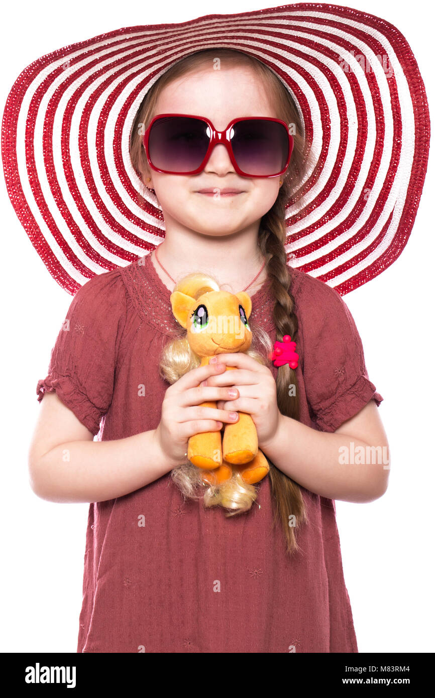 Bambina in estate cappello di Panama, abito e occhiali da sole Foto stock -  Alamy