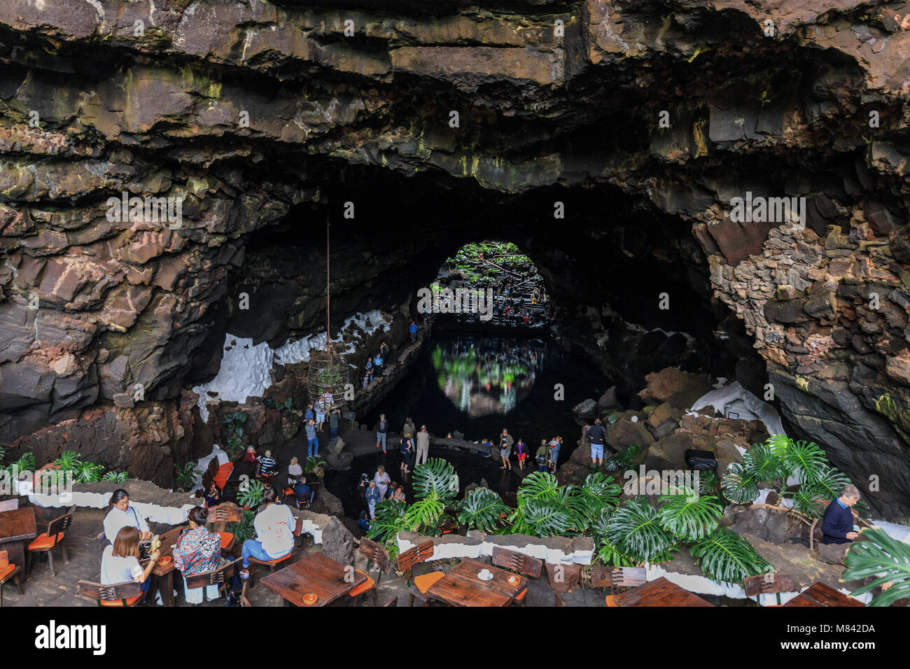 Jameo Grande grotta, Jameos del Agua, progettato da César Manrique, Lanzarote, Isole Canarie, Spagna, Europa Foto Stock