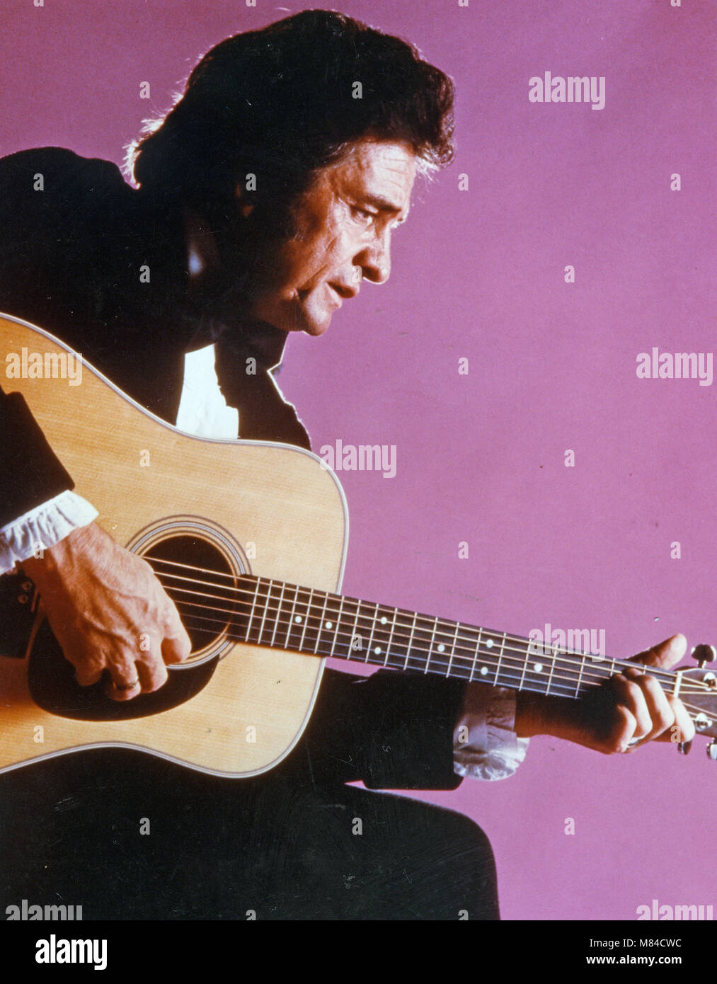 JOHNNY CASH (1932-2003) foto promozionale del Paese americano cantante e cantautore Foto Stock