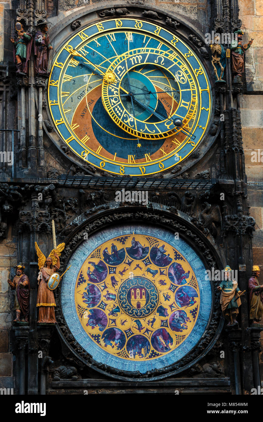 Das Altstädter Rathaus und seine Astronomische Uhr Foto Stock