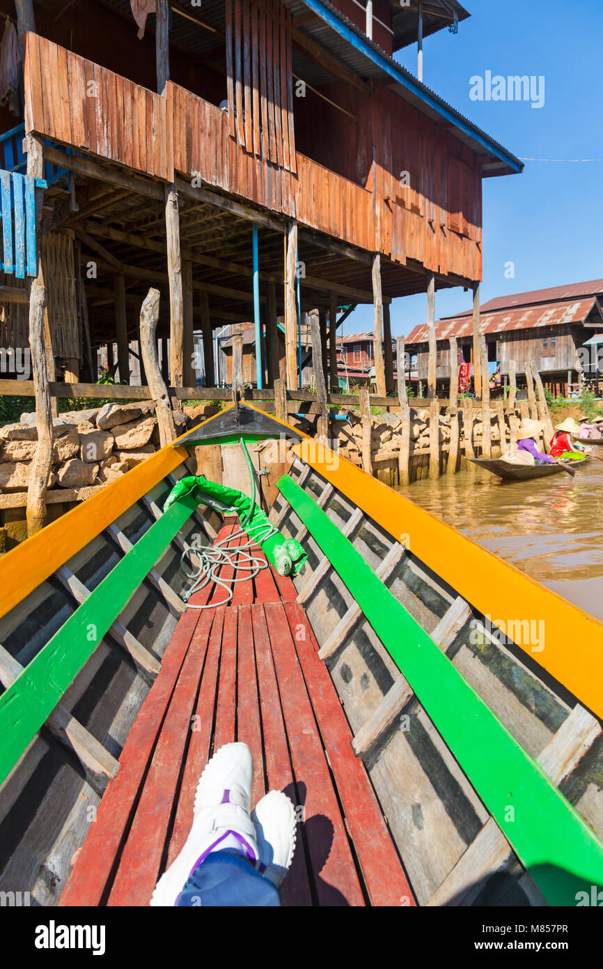 Lunga escursione in barca a Nyaungshwe, Nyaung Shwe, Stato Shan, Lago Inle, Myanmar (Birmania), l'Asia in febbraio Foto Stock