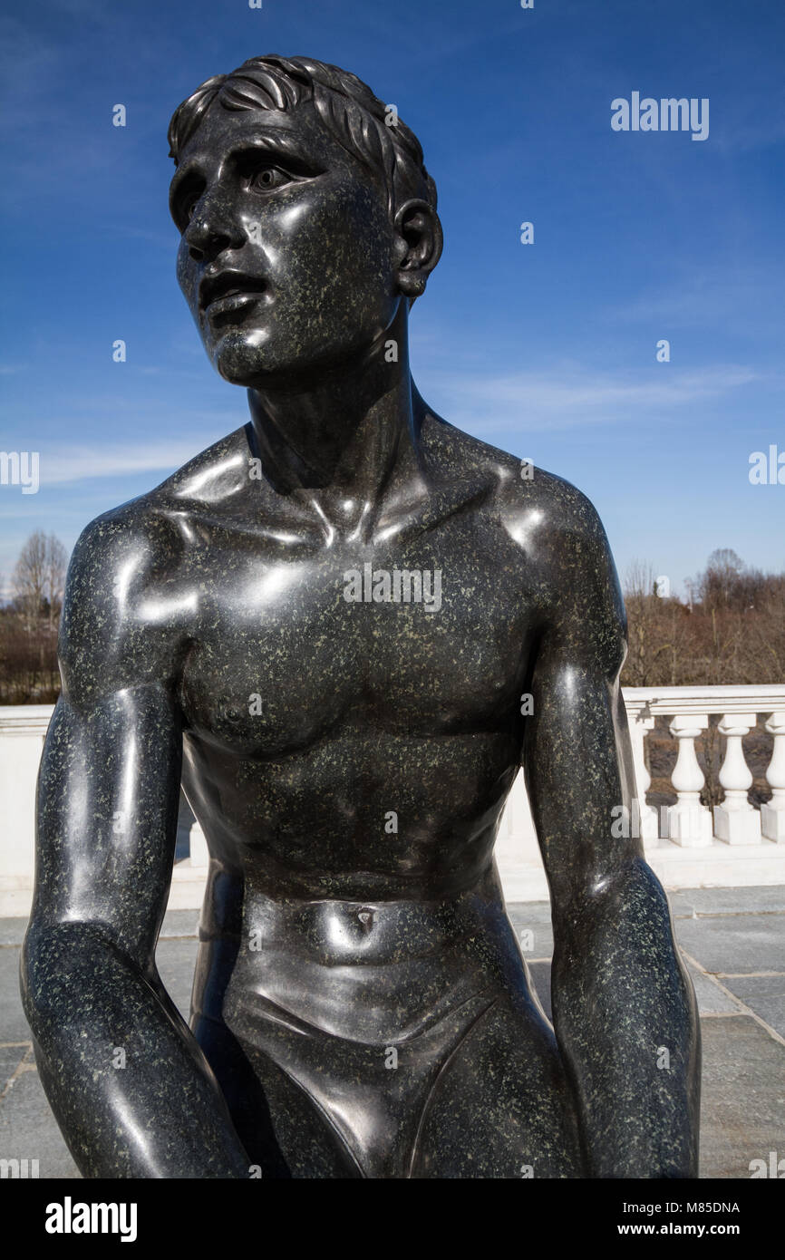 La scultura circa un uomo premuroso. Artista sconosciuto. La Reggia di Venaria Reale, Italia Foto Stock