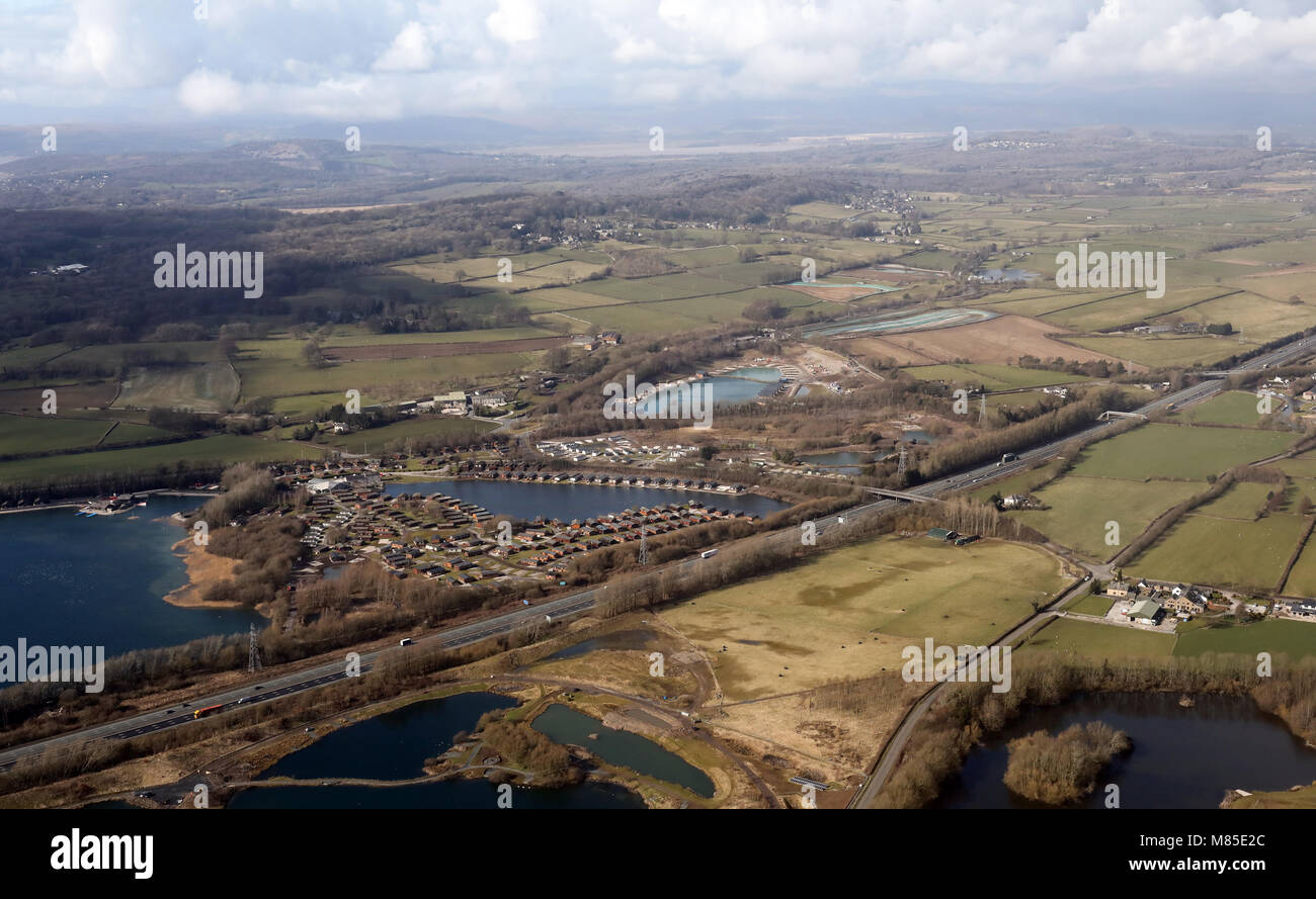 Vista aerea del South Lakeland Village Leisure con casette vicino a Carnforth, Lancashire, Regno Unito Foto Stock