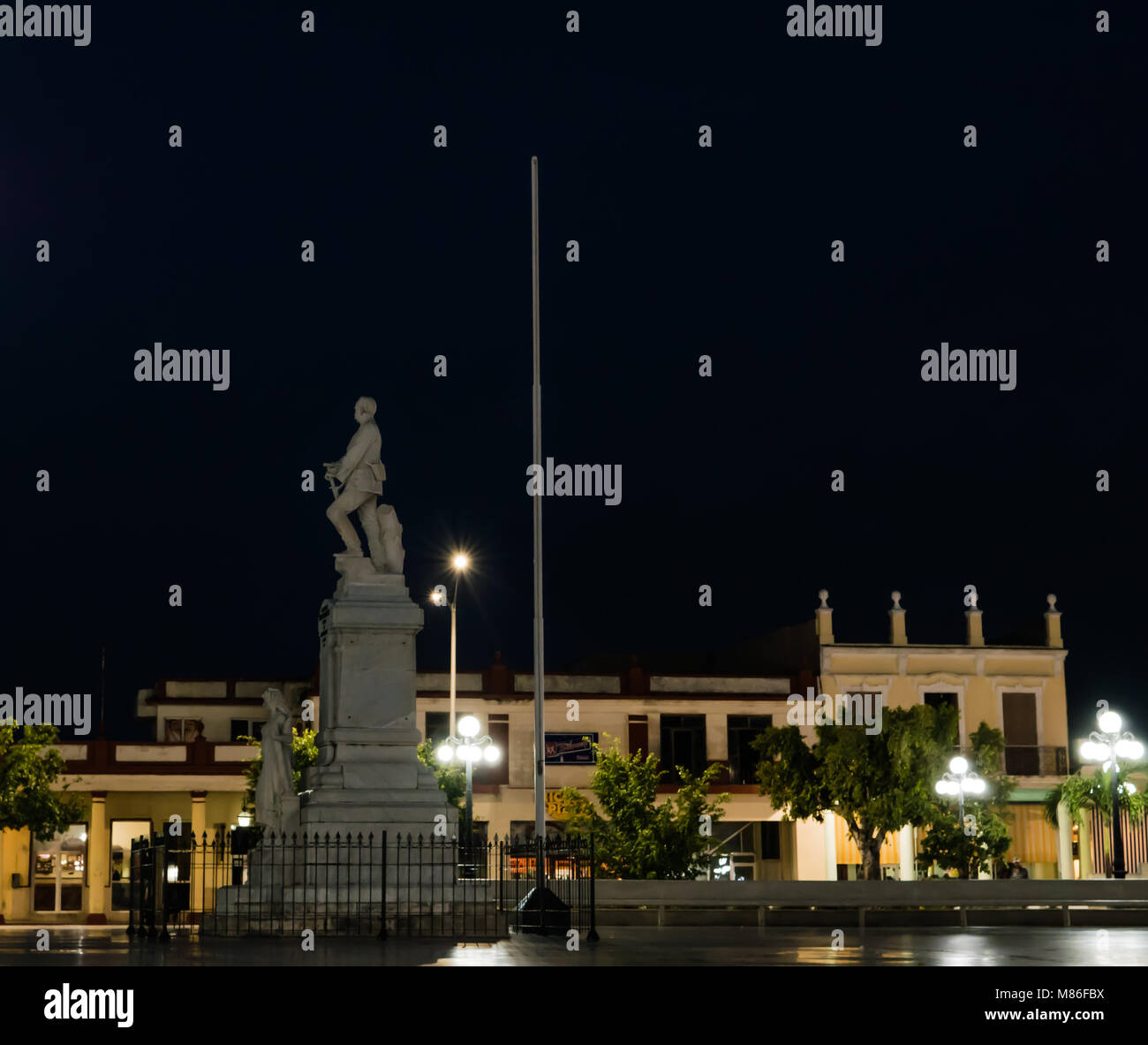 Holguin, Cuba - Agosto 31, 2017: Monumento di General Calixto García nella piazza principale della città, Parque Calixto García. Foto Stock