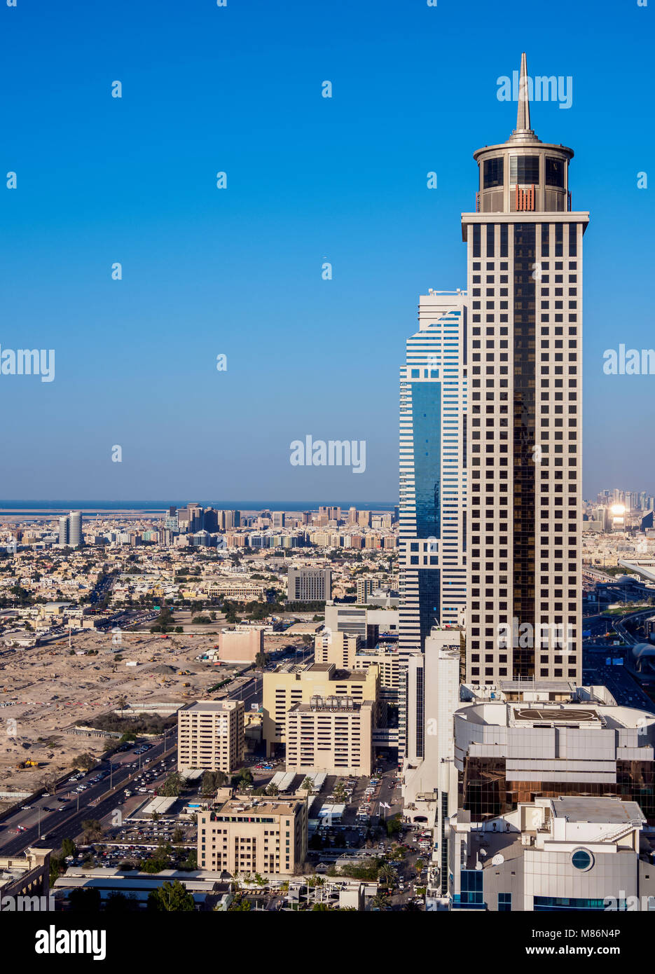 Centro Finanziario Internazionale di Dubai, vista in elevazione, Dubai, Emirati Arabi Uniti Foto Stock