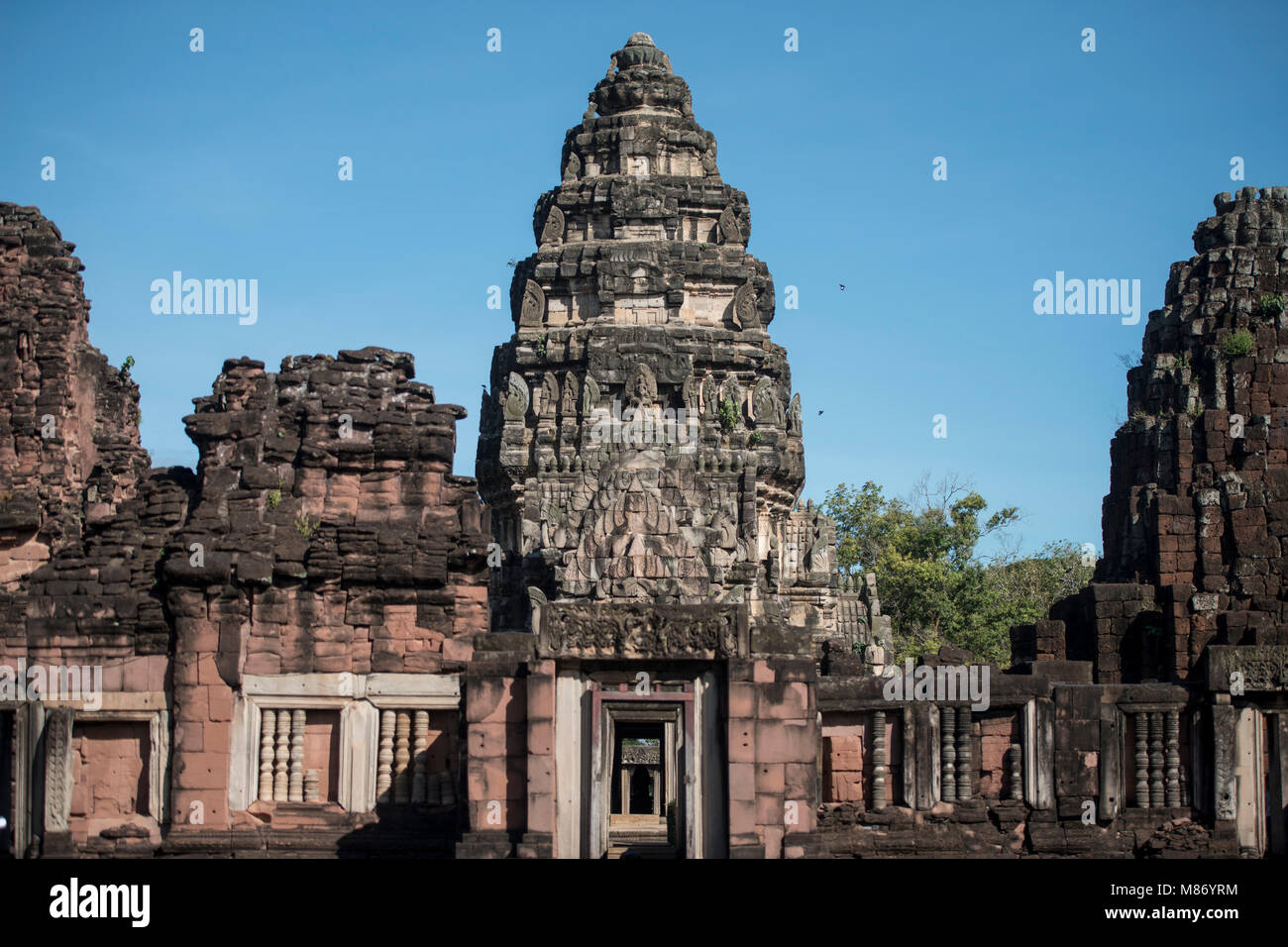 Il tempio Khmer rovine di Phimai parco storico presso il Festival di Phimai nella città di Phimai in Provinz Nakhon Ratchasima in Isan in Thailandia Foto Stock