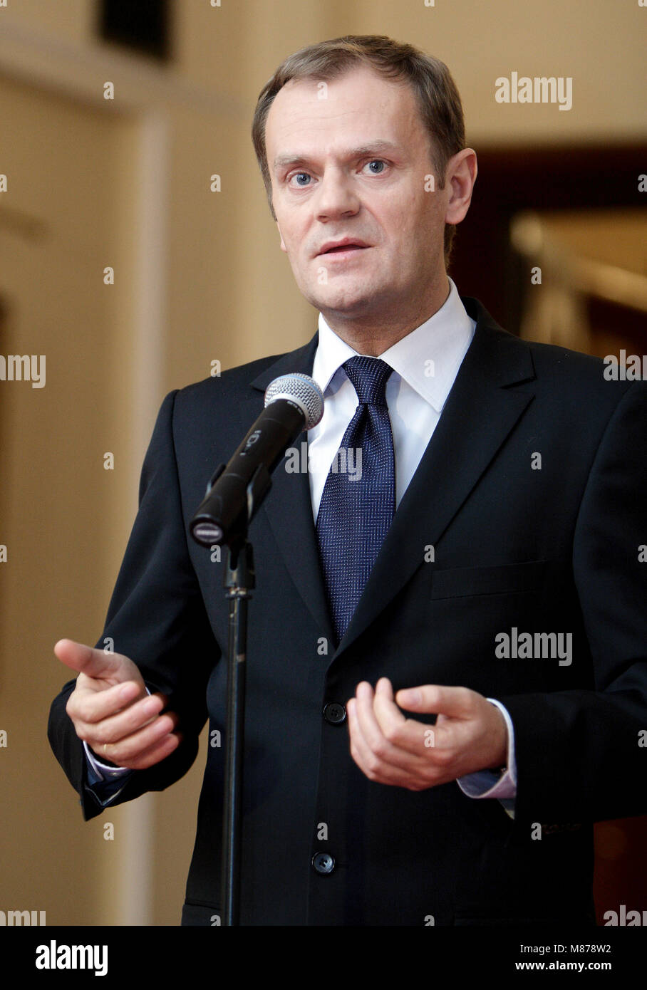 Varsavia, Masovia / Polonia - 2007/11/27: Donald Tusk, Primo ministro della Polonia e leader della Piattaforma Civica parte PO durante un armadio briefing con la stampa Foto Stock