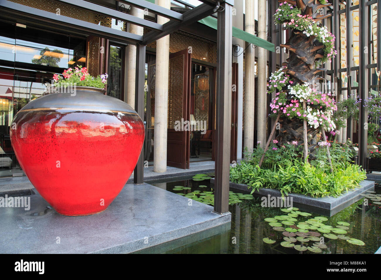 Tailandia Chiang Mai, Chala, Galleria d'arte, un negozio di souvenir, Foto Stock