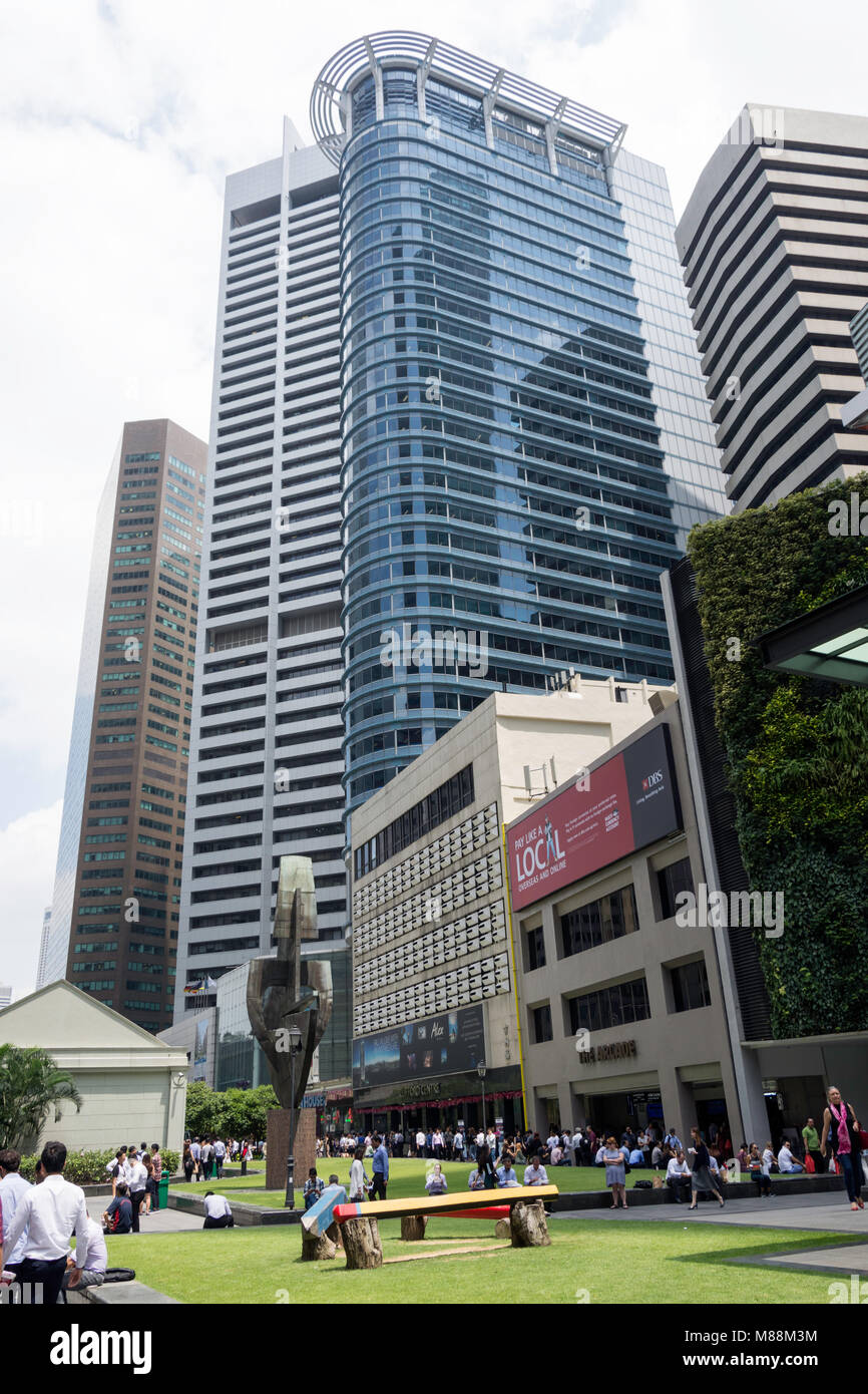 Piazza centrale di Raffles Place, il cuore del centro citta', Zona Centrale, Singapore Island (Pulau Ujong), Singapore Foto Stock