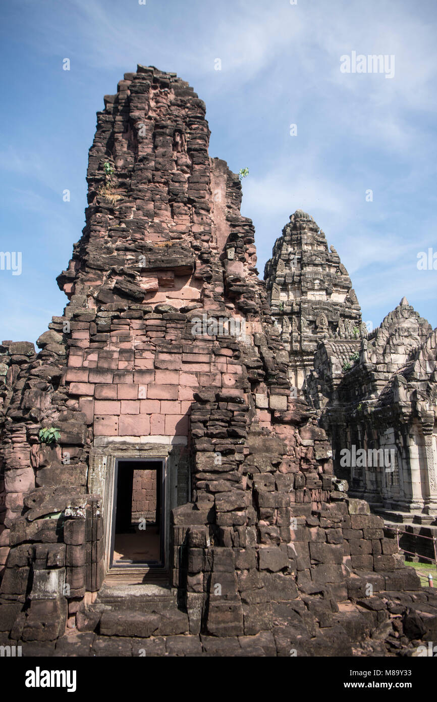 Il tempio Khmer rovine di Phimai parco storico presso il Festival di Phimai nella città di Phimai in Provinz Nakhon Ratchasima in Isan in Thailandia Foto Stock