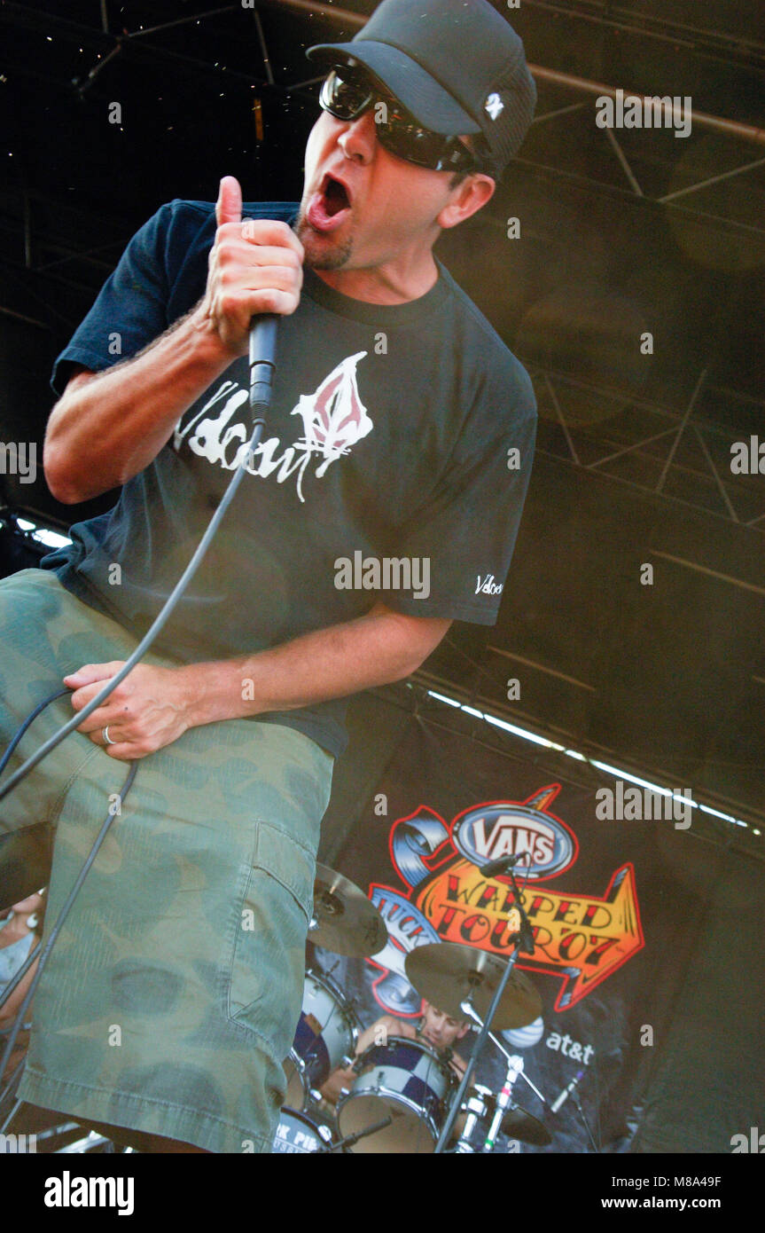 Jim Lindberg dei Pennywise esegue sul palco durante il Vans warped tour 2007. Foto Stock