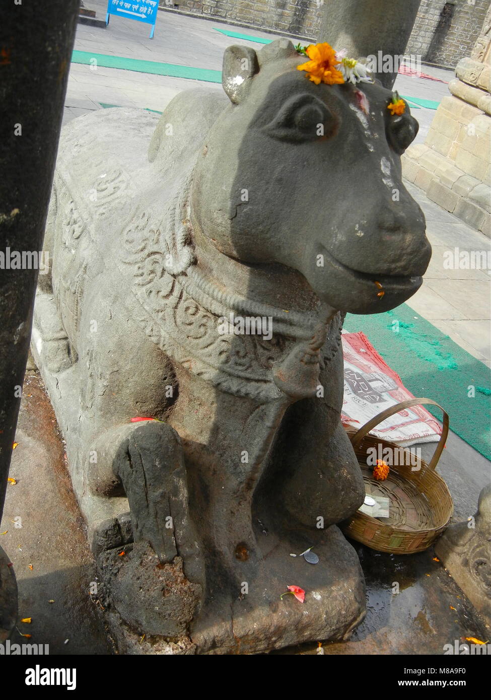 Baijnath è famosa per il suo 13esimo secolo tempio dedicato a Shiva Foto Stock Baijnath è famosa per il suo 13esimo secolo tempio dedicato a Shiva Foto Stock