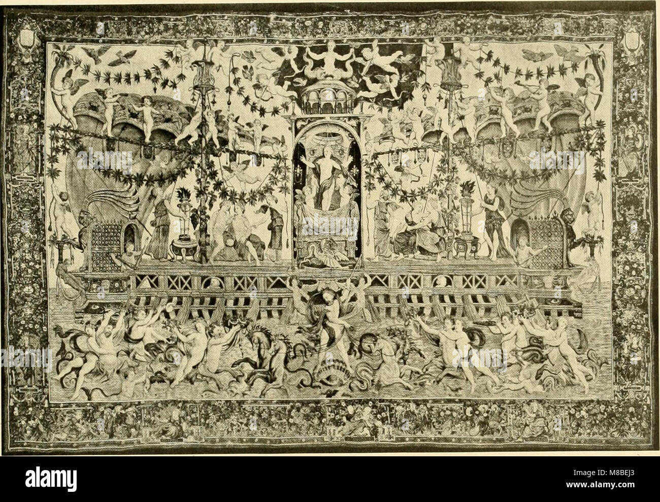 Questo libro illustrato copre una gamma di tessuti decorativi utilizzati negli interni, tra cui damaschi, broccati, velluti, arazzi, lacci e molto altro ancora. Esplora la storia e le tecniche della produzione tessile per mobili, pareti e pavimenti. Foto Stock