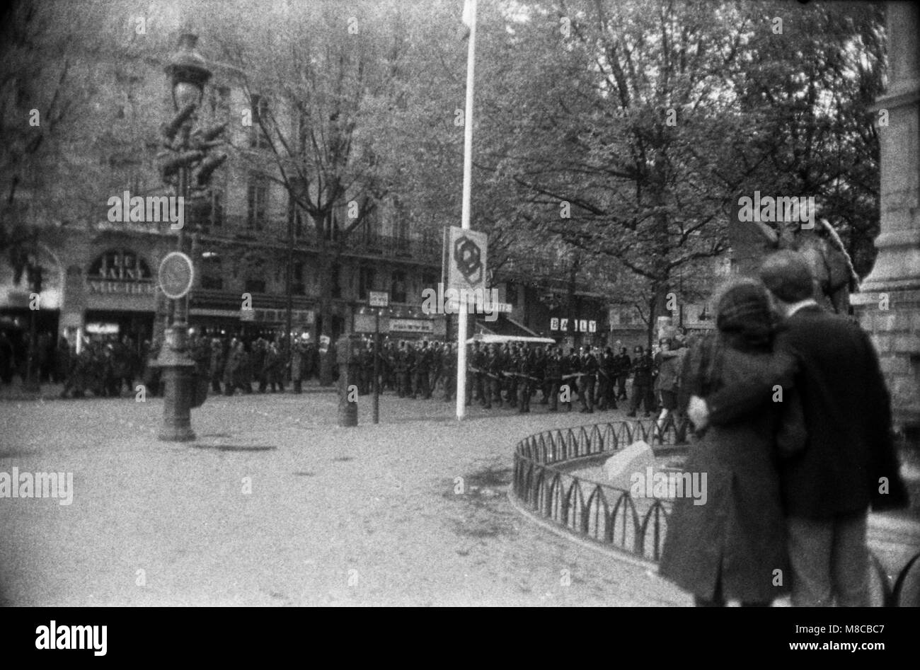 Philippe Gras / Le Pictorium - Maggio 68 - 1968 - Francia / Ile-de-France (Regione) / Parigi - scontri tra manifestanti e forze di polizia Foto Stock
