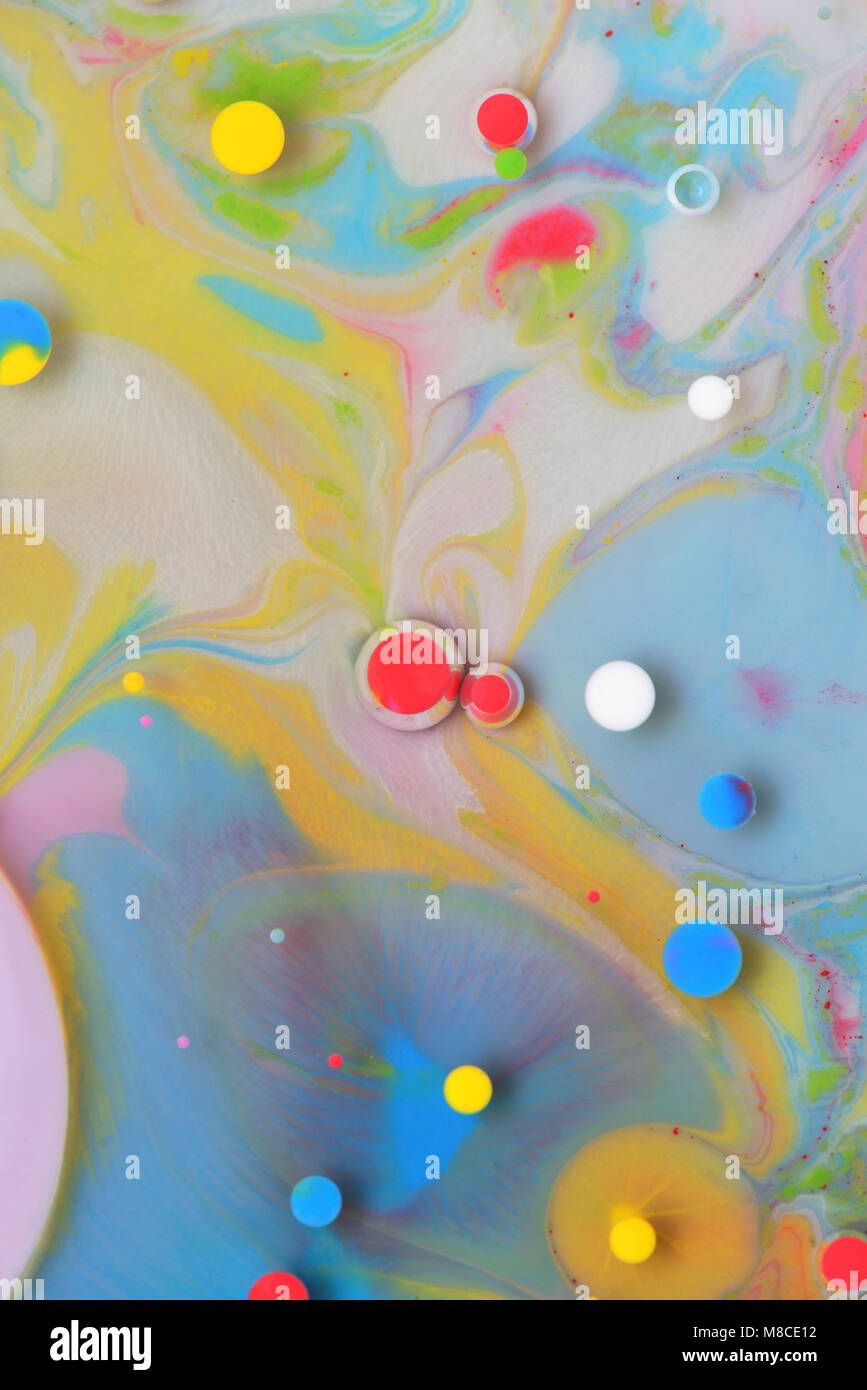 Acqua, latte e olio closeup abstract Foto Stock