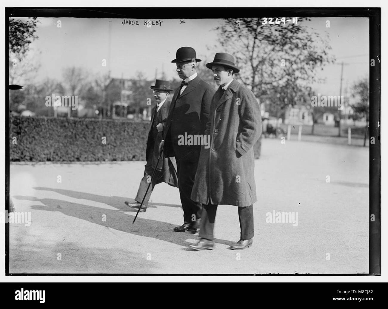 Un ritratto formale del giudice Kelby, che cattura il suo comportamento professionale. Fu una figura di spicco nella comunità legale durante il suo tempo. Foto Stock