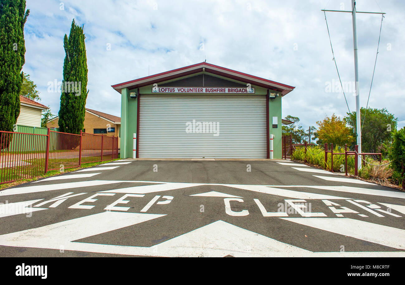 Suburban Loftus. Vista di Loftus volontario Vigili del Fuoco Centro. NSW. AUSTRALIA Foto Stock