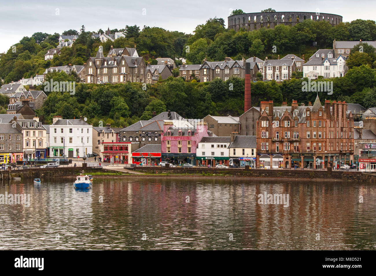 Oban, Scozia / Regno Unito - Lug 09 2017: vista della città e del porto. Foto Stock