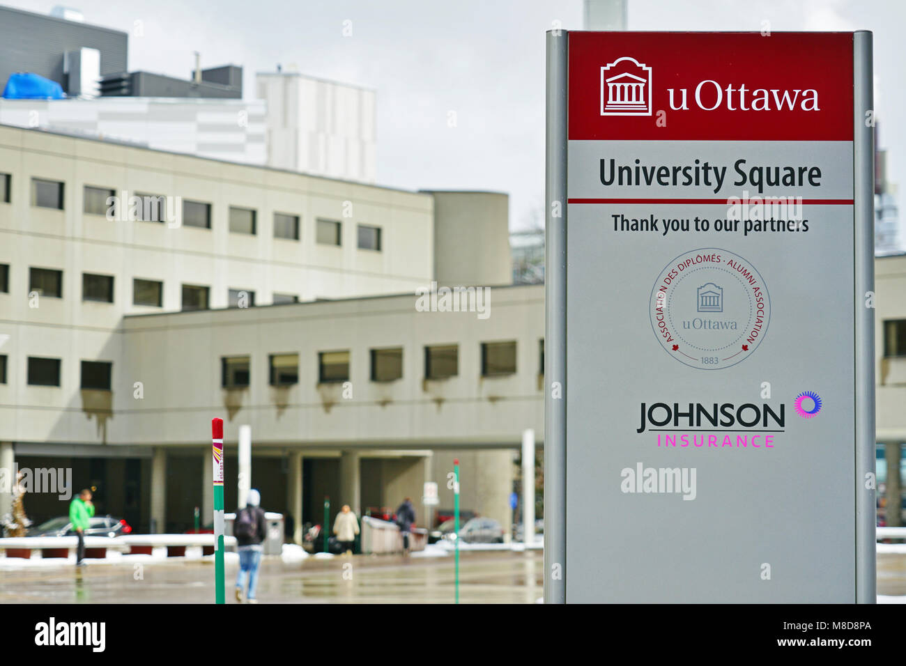 Vista del campus dell'Università di Ottawa nei pressi di Piazza dell'Università di Ottawa, la capitale del Canada Foto Stock