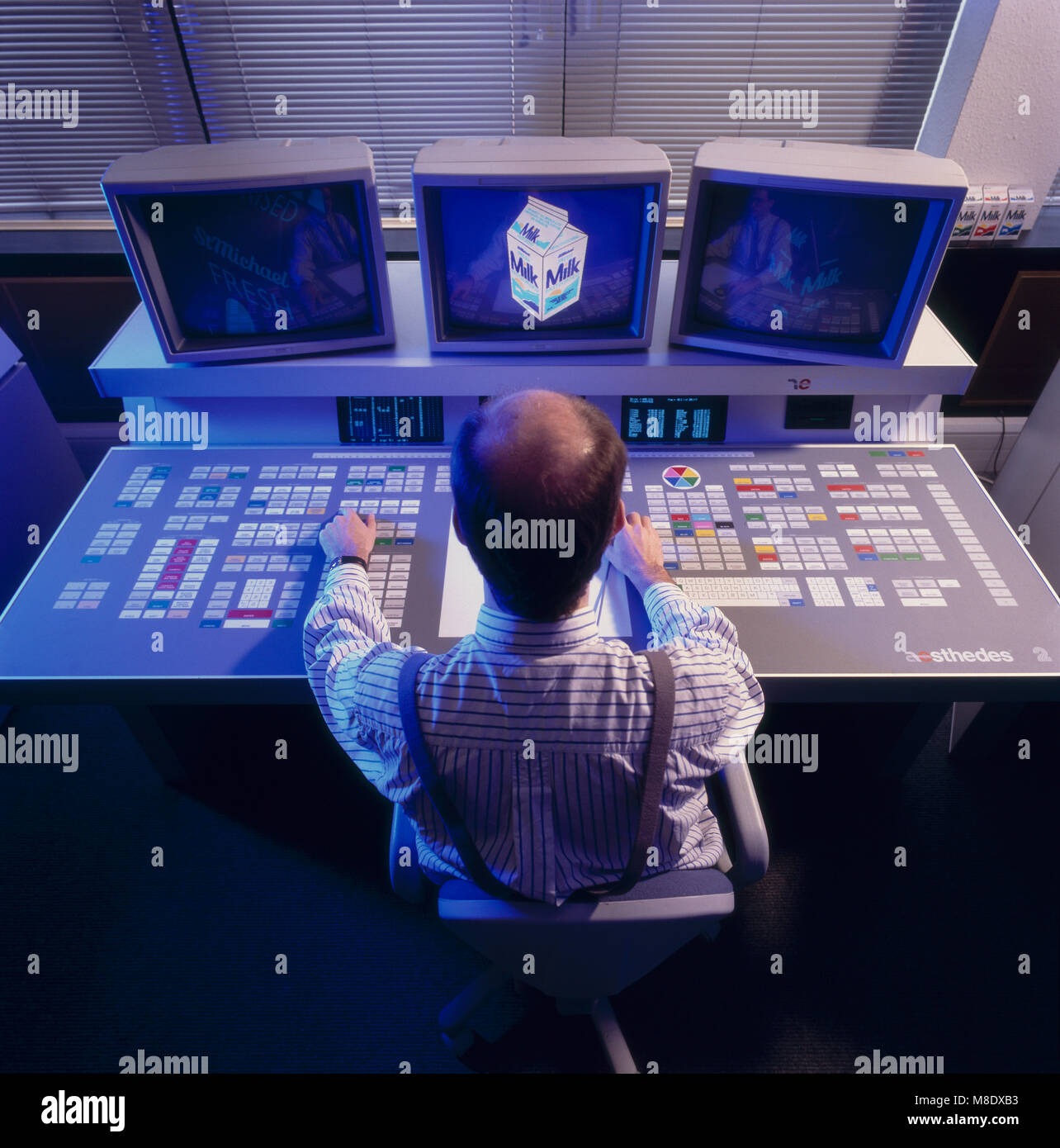 Designer che lavora a Aesthedes workstation CAD Foto Stock