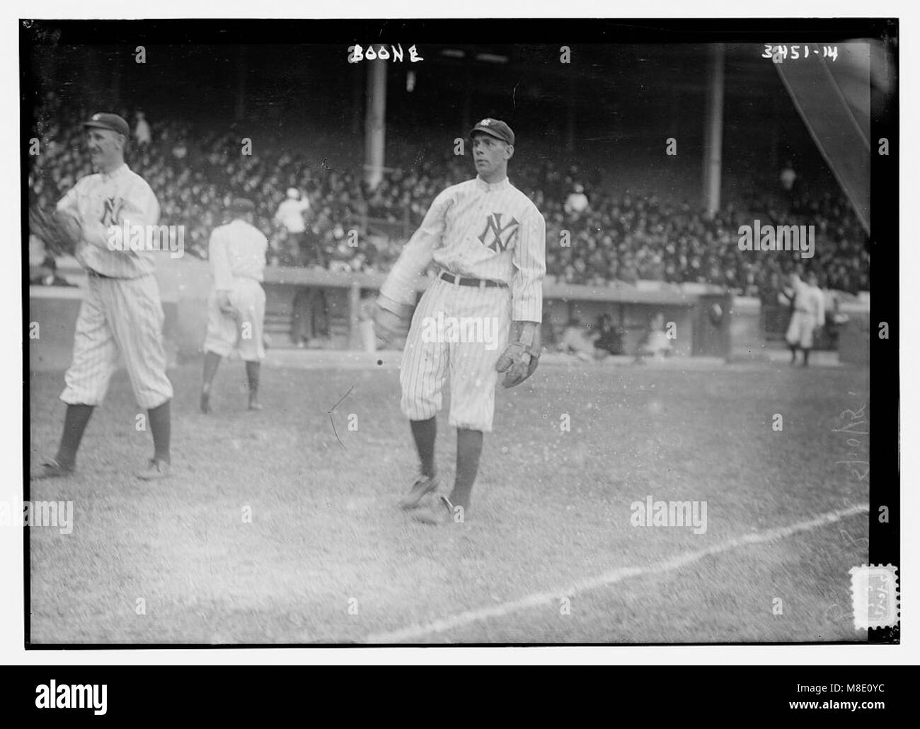Una fotografia di Lute Boone, un giocatore di baseball di New York, probabilmente scattata durante una partita o un ritratto di squadra. Foto Stock
