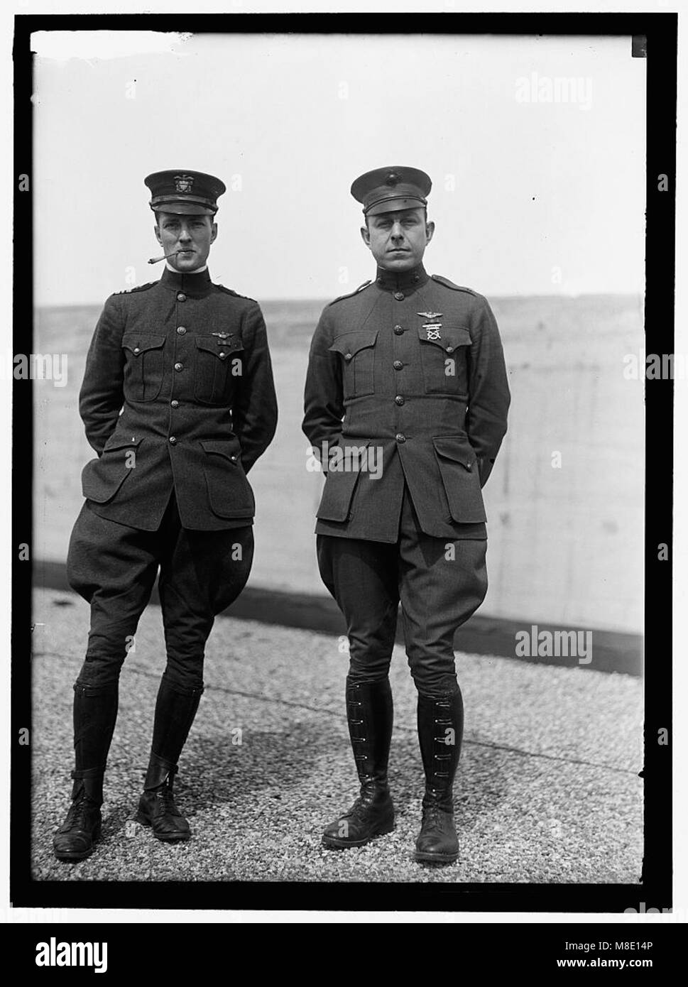 MARINE CORPS, U.S.N. A destra, GRANDI BERNARD L. SMITH, U.S.M.C. Con LT. COMDR. RICHARD E. BYRD. TRANS-ATLANTICO LCCN VOLO2016869788 Foto Stock