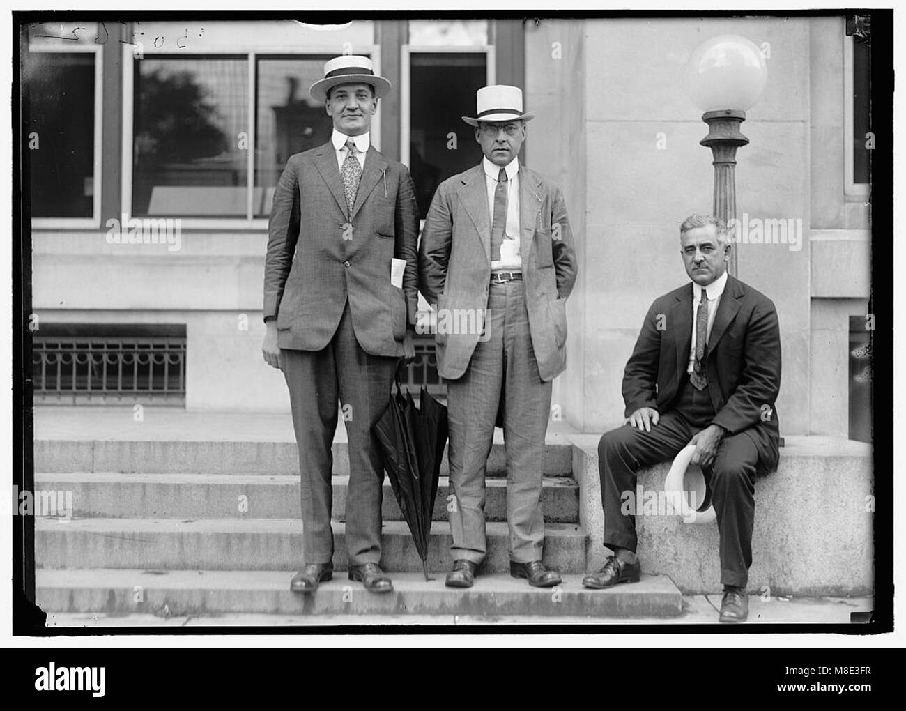 Un ritratto di Carl Beck, associato alla Westinghouse Electric Company, che riflette il suo ruolo nello sviluppo delle tecnologie elettriche e industriali. Foto Stock