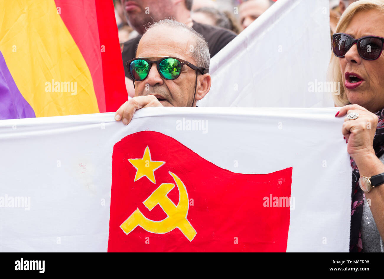 Gran Canaria Isole Canarie Spagna. Il 17 marzo 2018. Migliaia di persone si prendono per le strade di Las Palmas de Gran Canaria - e in tutta la Spagna - a protestare per una pensione decente. Credito: ALAN DAWSON/Alamy Live News Foto Stock