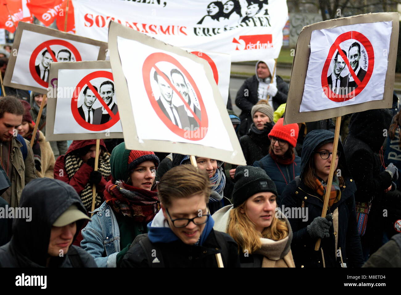 Vienna, Austria. Marzo 17, 2018. Manifestazione di massa contro il razzismo e il fascismo a Vienna. La dimostrazione, come la precedente dimostrazione di massa del 13 gennaio 2018. Credit: Franz PERC/Alamy Live News Foto Stock