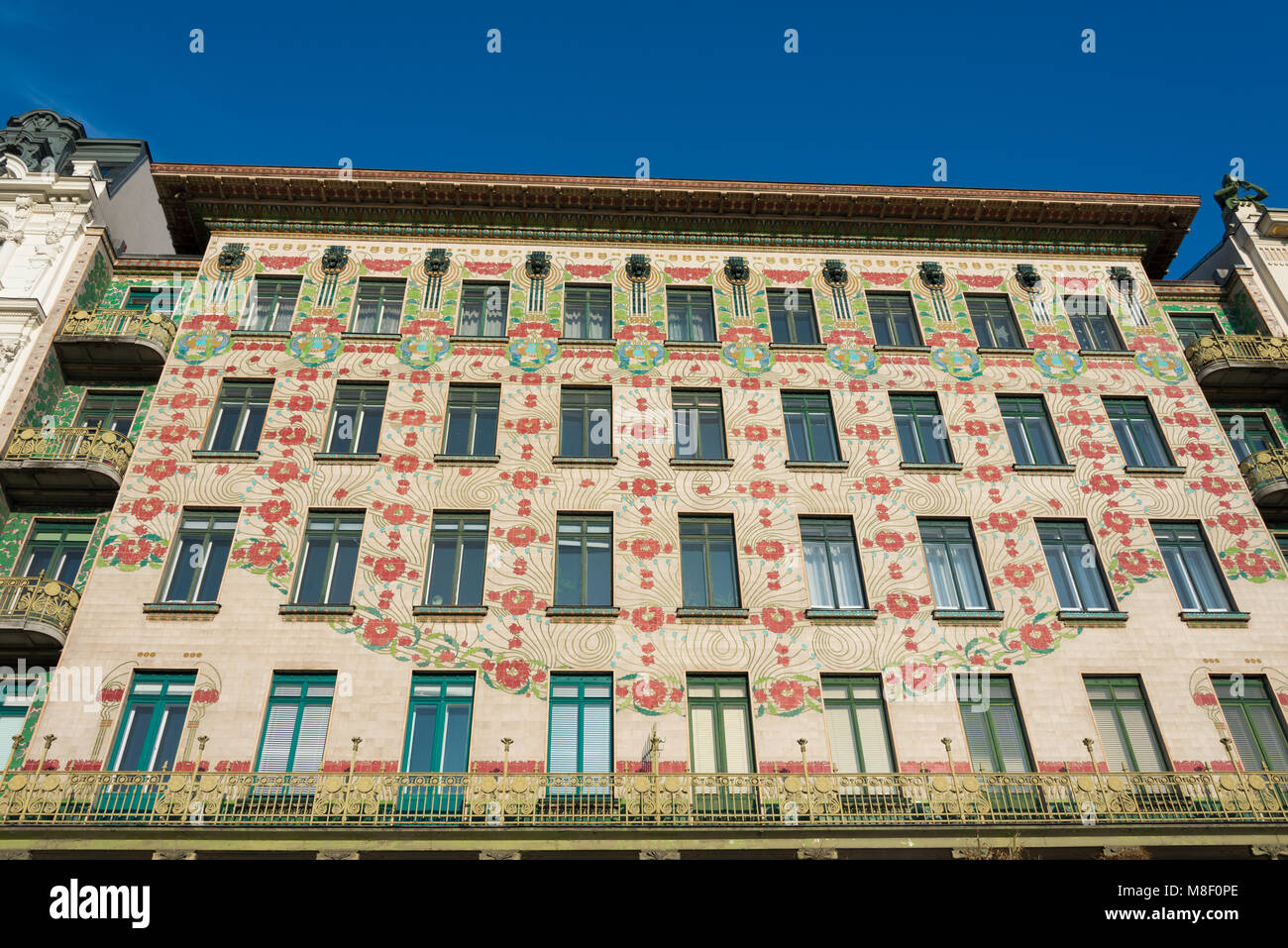 Majolikahaus, Maioliche House Apartment House progettata dall architetto Otto Wagner in stile secessione Foto Stock