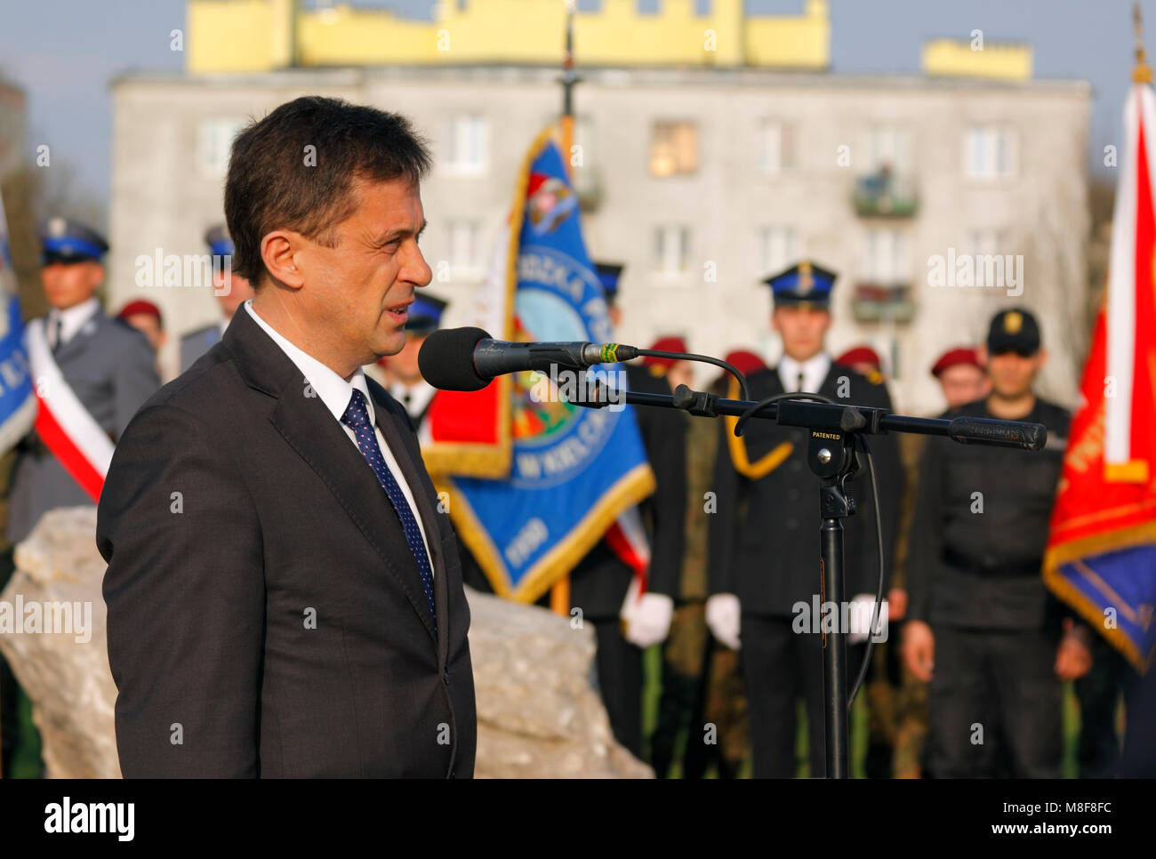 La terza memoria di Kielce marzo alla celebrazione del 76° anniversario del massacro di Katyn (il 1940 massacro di ufficiali polacchi, poliziotti e civili) Foto Stock