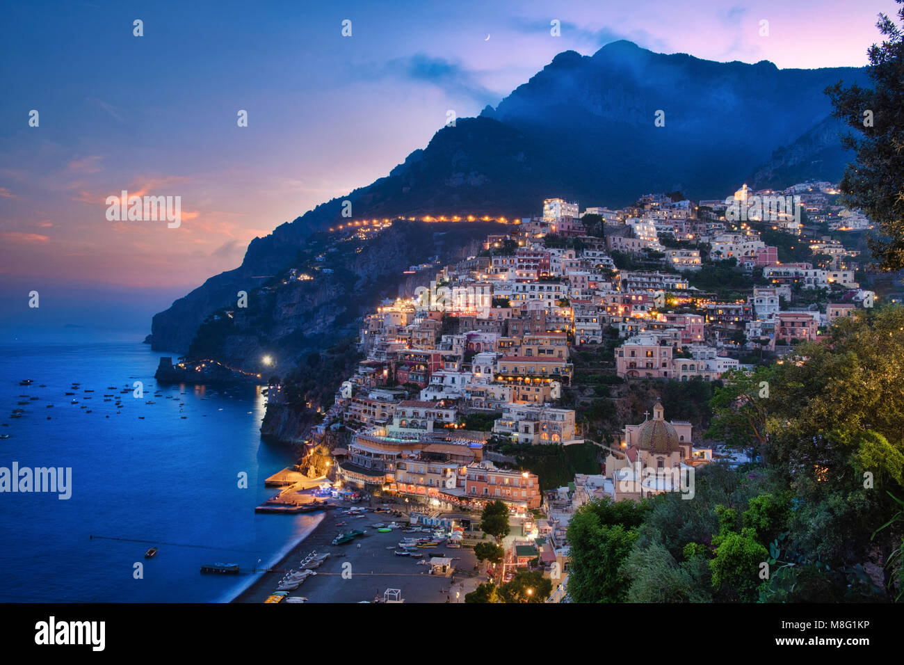 Foto del paesaggio di Positano al tramonto Foto Stock