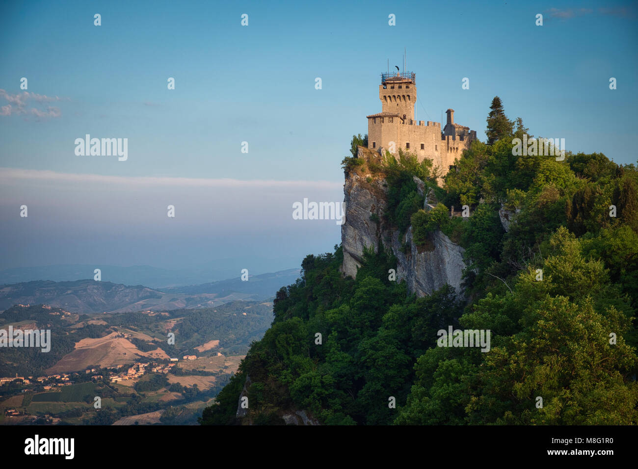 Foto della vista panoramica della San Marino Castello Foto Stock