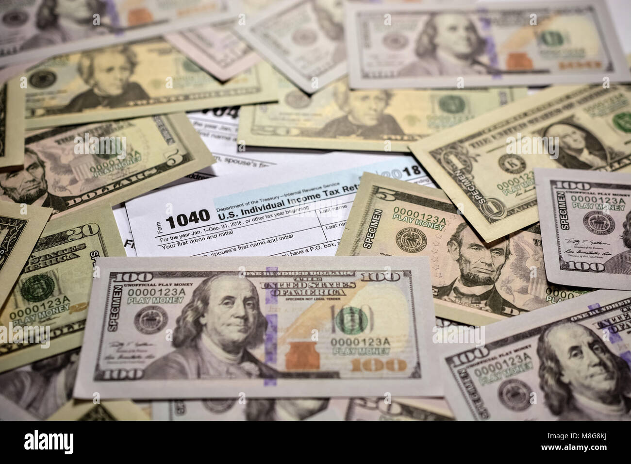 Noi forma fiscale 1040 con US dollar nota Foto Stock