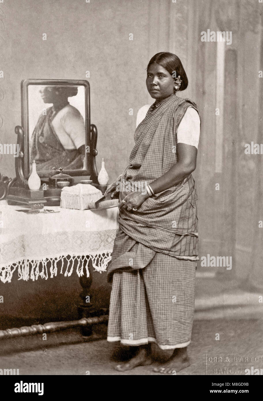 C.1880s India - servo - pulizia casa Foto Stock