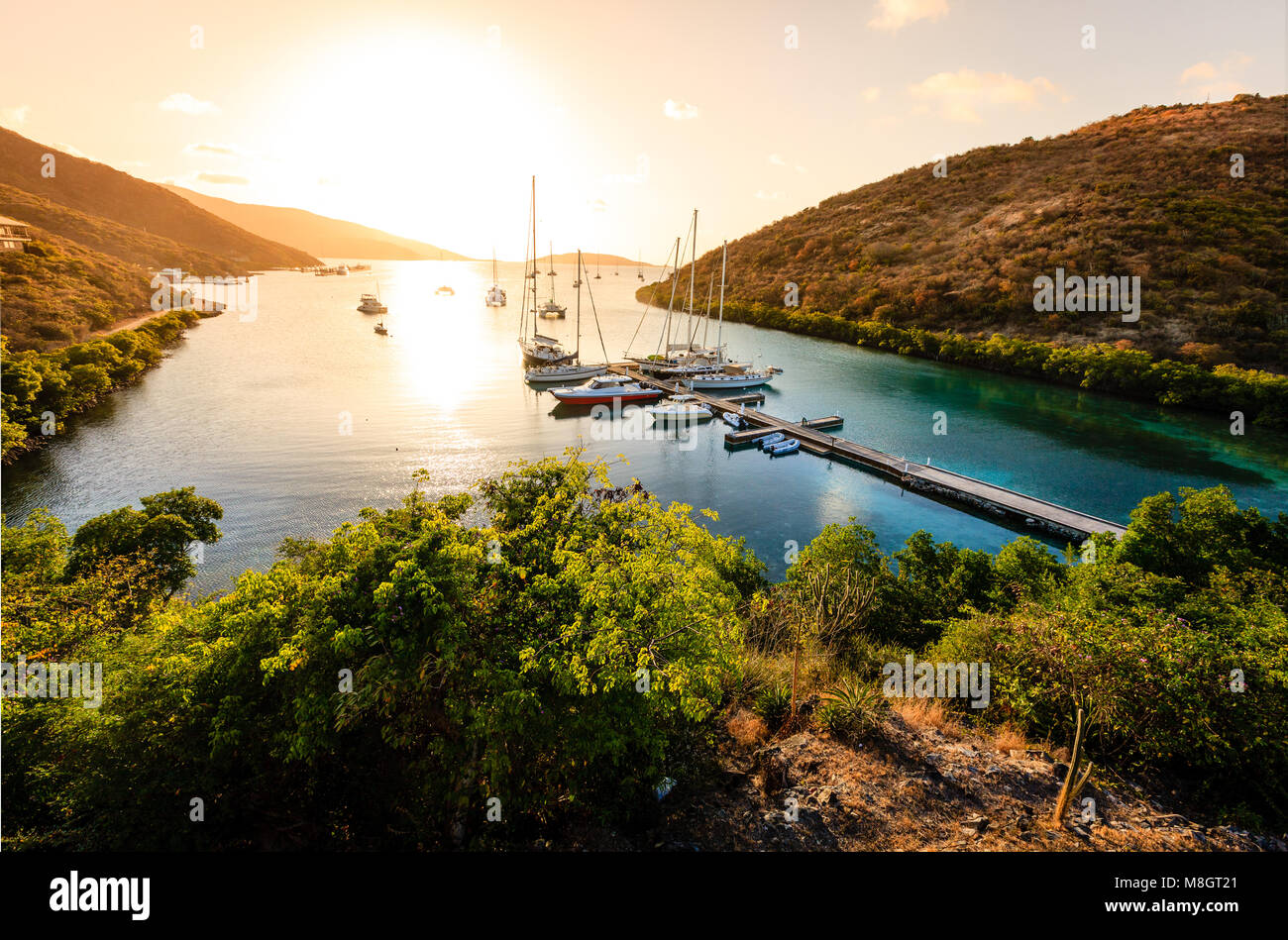 Bel Tramonto di scena sul isola di Virgin Gorda in BVI Foto Stock
