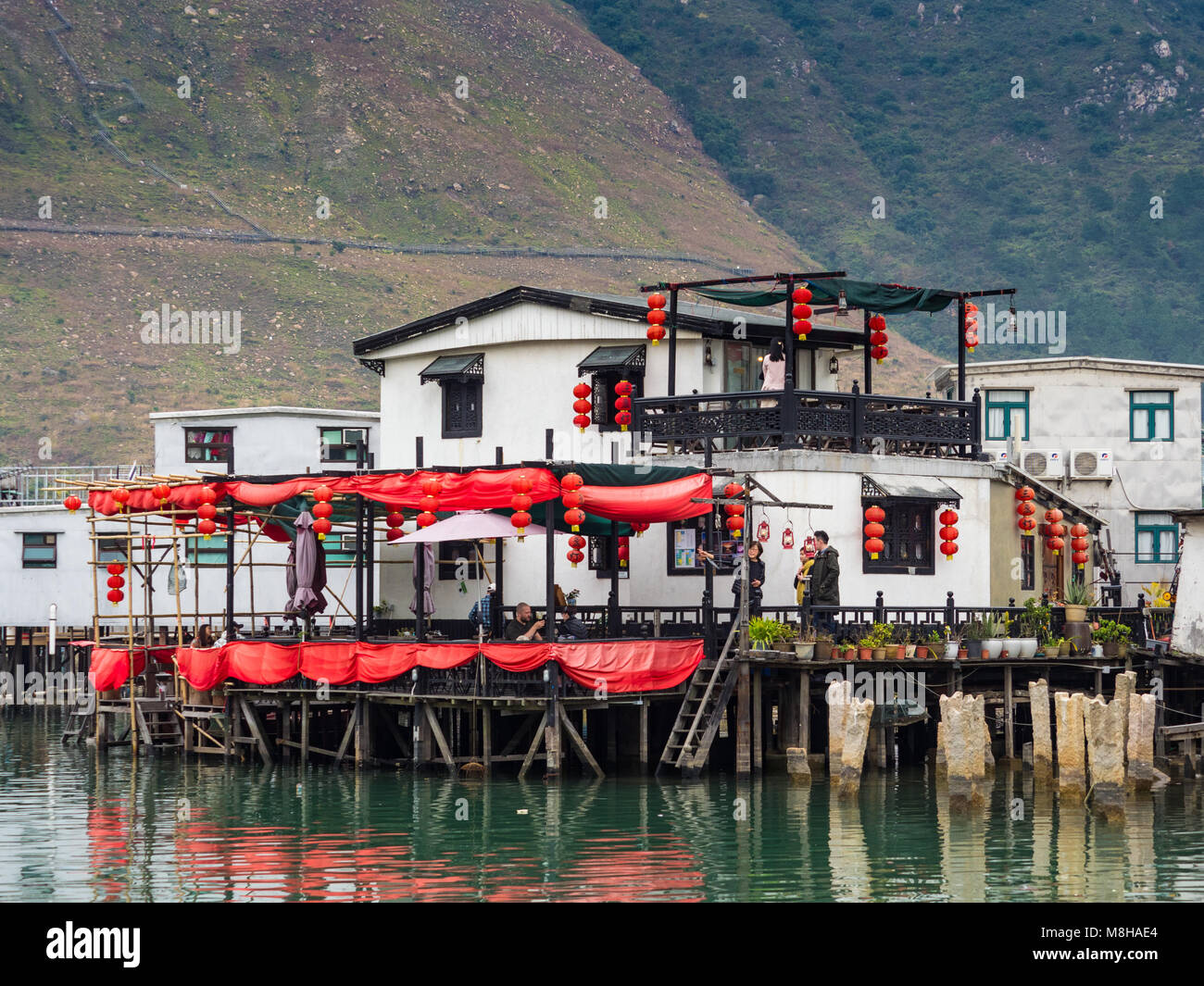 Tai O villaggio di pescatori sull'Isola di Lantau Hong Kong, famoso per la sua stilted costruzioni oltre il porto Foto Stock