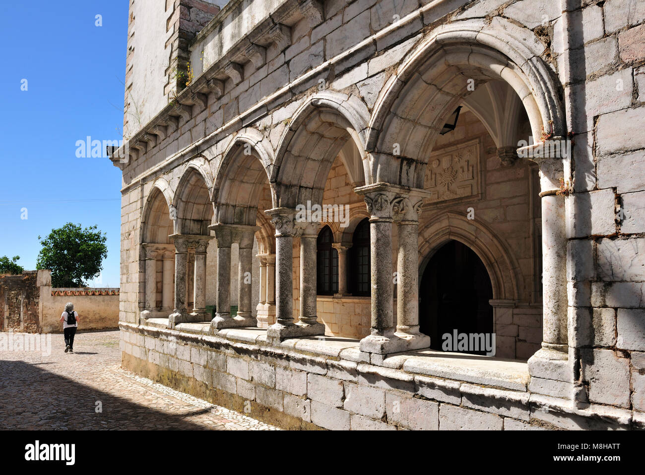 Arcate gotiche all'interno della cittadella di Estremoz, Portogallo Foto Stock