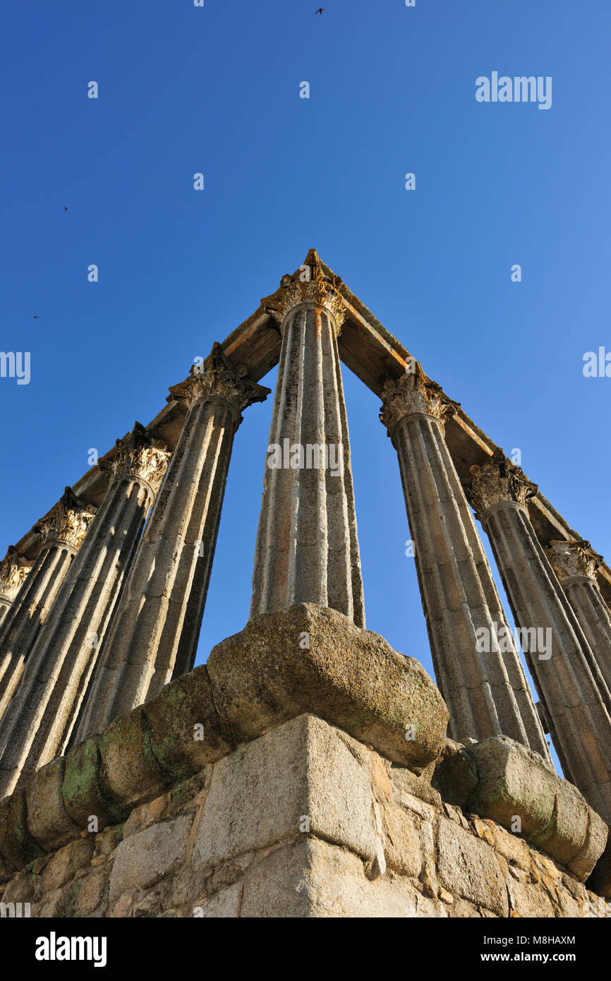 Tempio romano di Diana, un sito Patrimonio Mondiale dell'Unesco. Evora, Portogallo Foto Stock