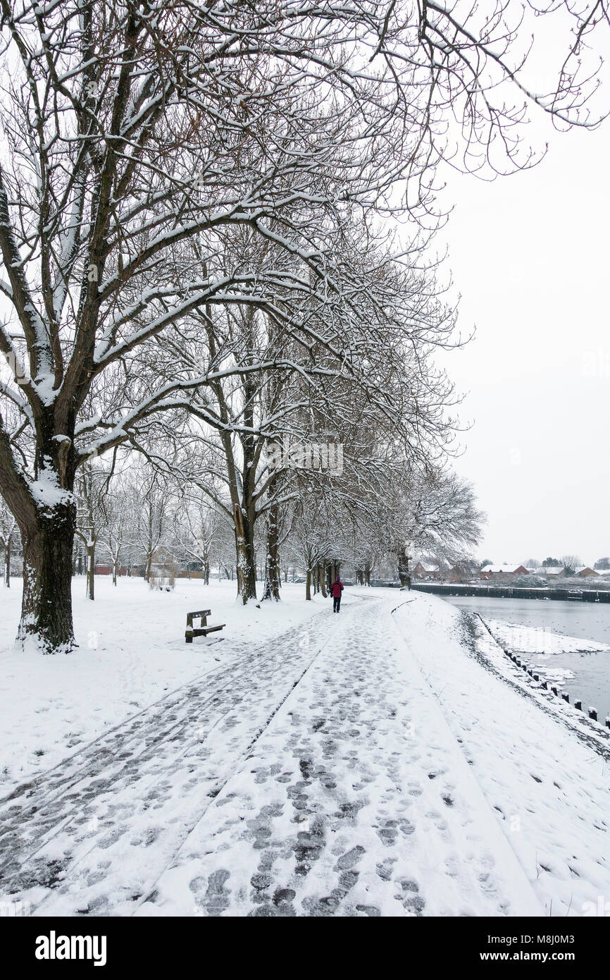 Riverside Park coperto di neve dopo la tempesta 'bestia da est' a Southampton, Hampshire, Inghilterra, Regno Unito Foto Stock