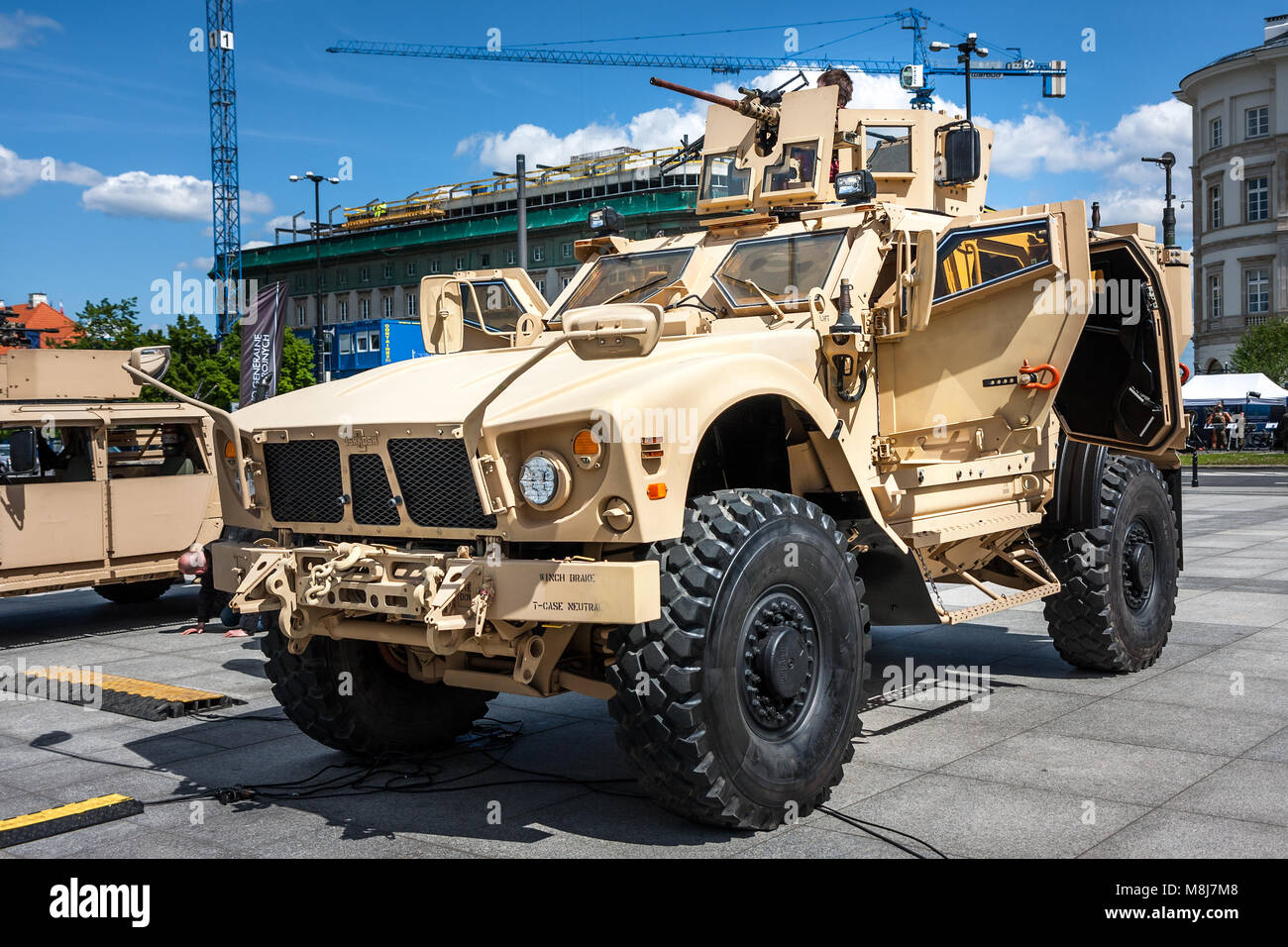 Varsavia, Polonia - 08 maggio, 2015: Oshkosh M-ATV, resistente alla miniera imboscata protetto veicolo fuoristrada. Celebrazioni pubbliche del settantesimo anniversario della fine del W Foto Stock