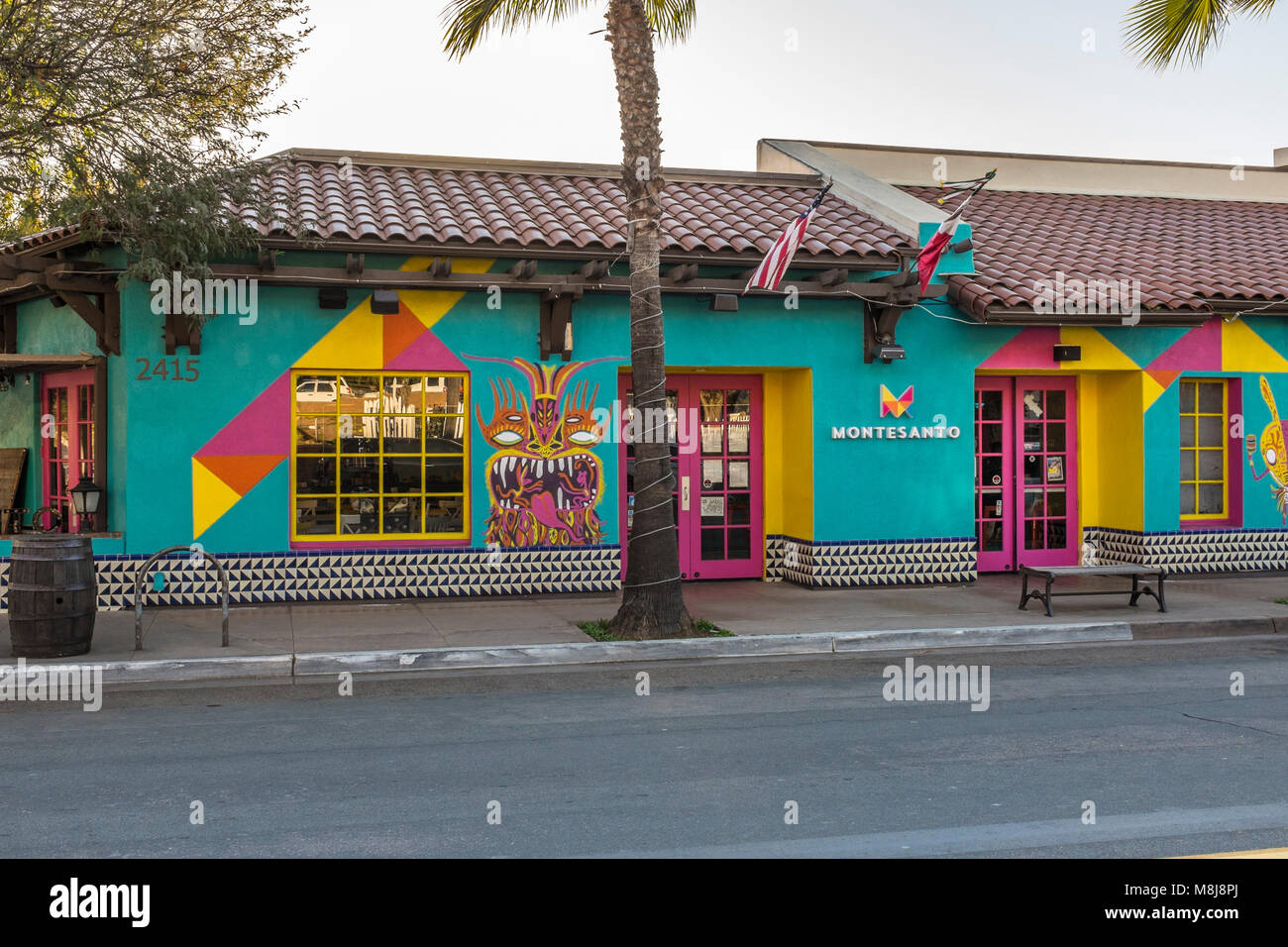 SAN DIEGO, CALIFORNIA, STATI UNITI D'AMERICA - colorata cibo messicano ristorante situato a San Diego Avenue nel centro storico quartiere della città. Foto Stock