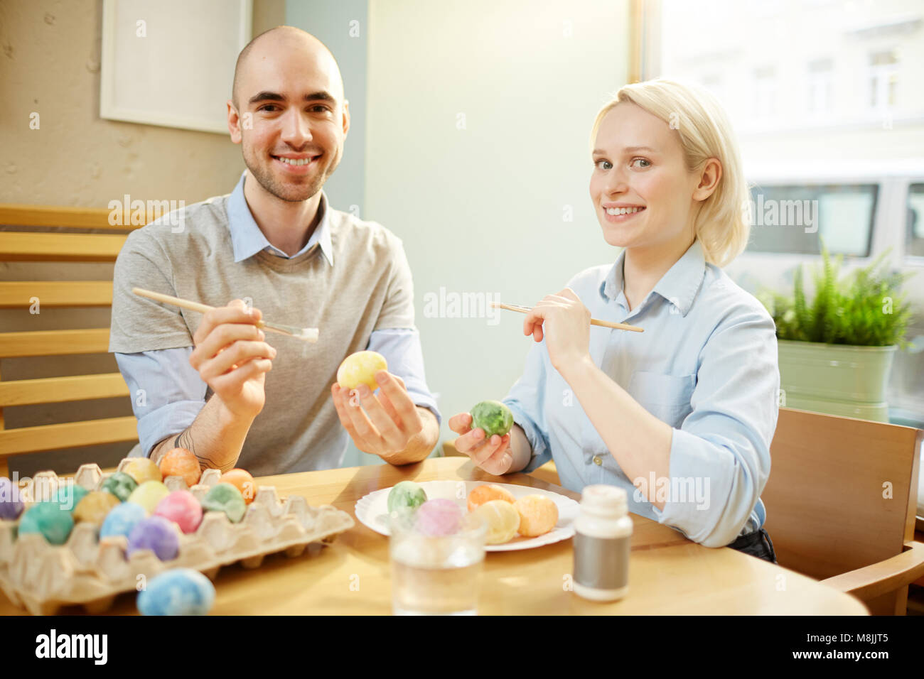 Preparazione per la Pasqua Foto Stock