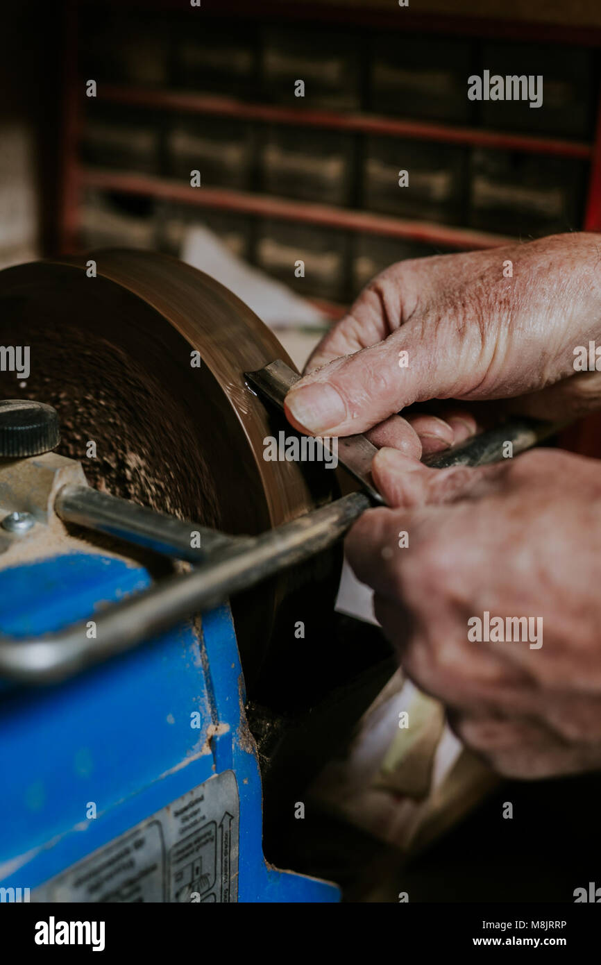 Segno personalizzato maker falegname artigiano in Inghilterra Foto Stock