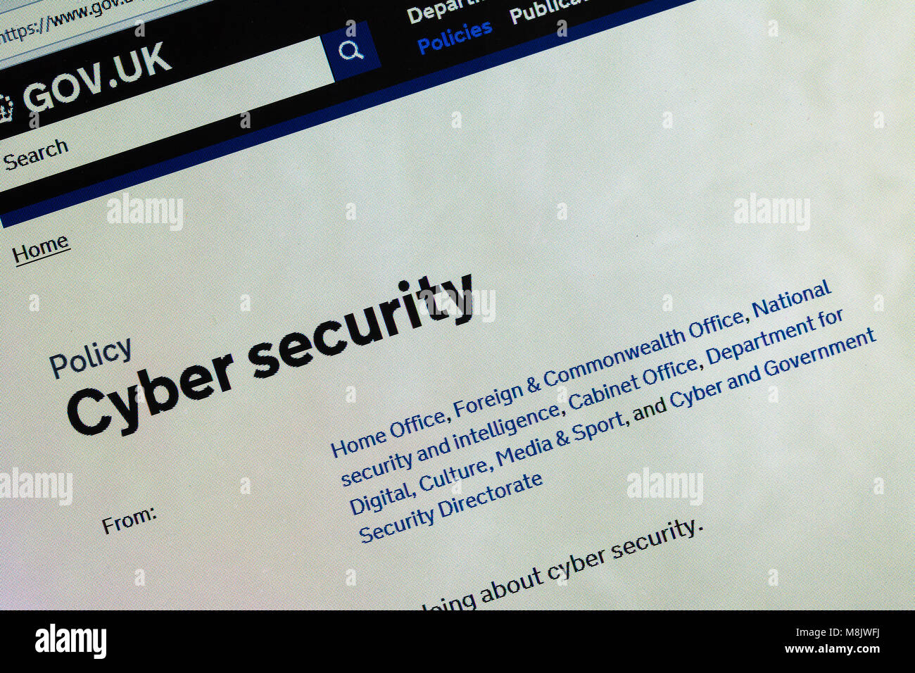 Computer La schermata mostra informazioni sulla cyber security su gov.Sito web del Regno Unito Foto Stock