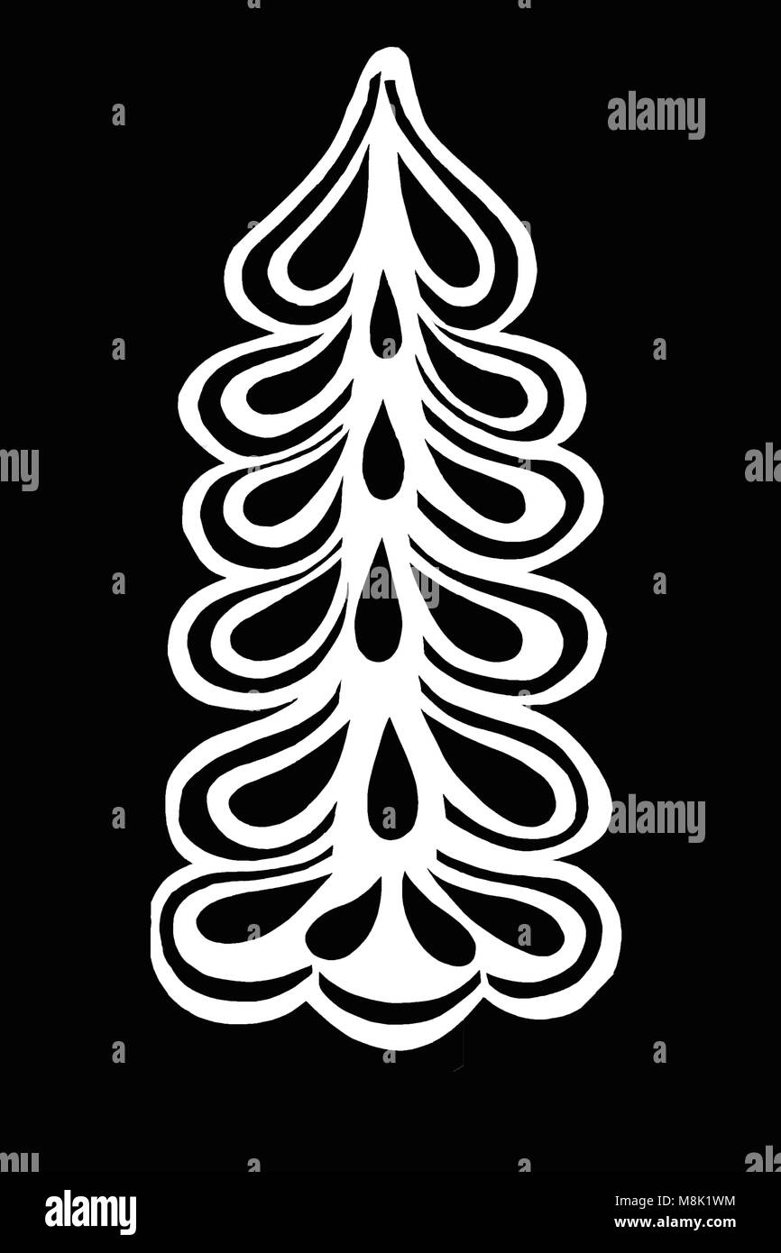 Un bel bianco albero di Natale artificiale con blu e argento sfere. Isolato su sfondo nero Foto Stock